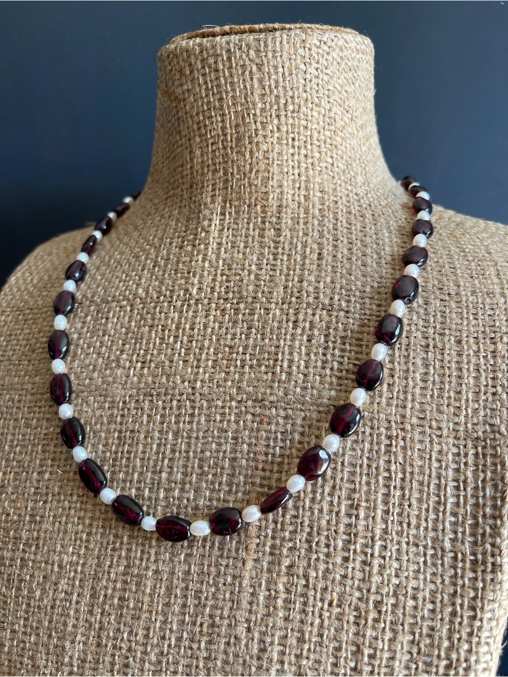 New Elegant Garnet and Pearl Bead Necklace.